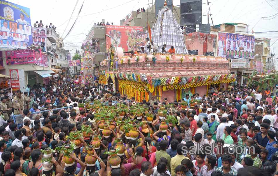 bonalu in hyderabad - Sakshi13