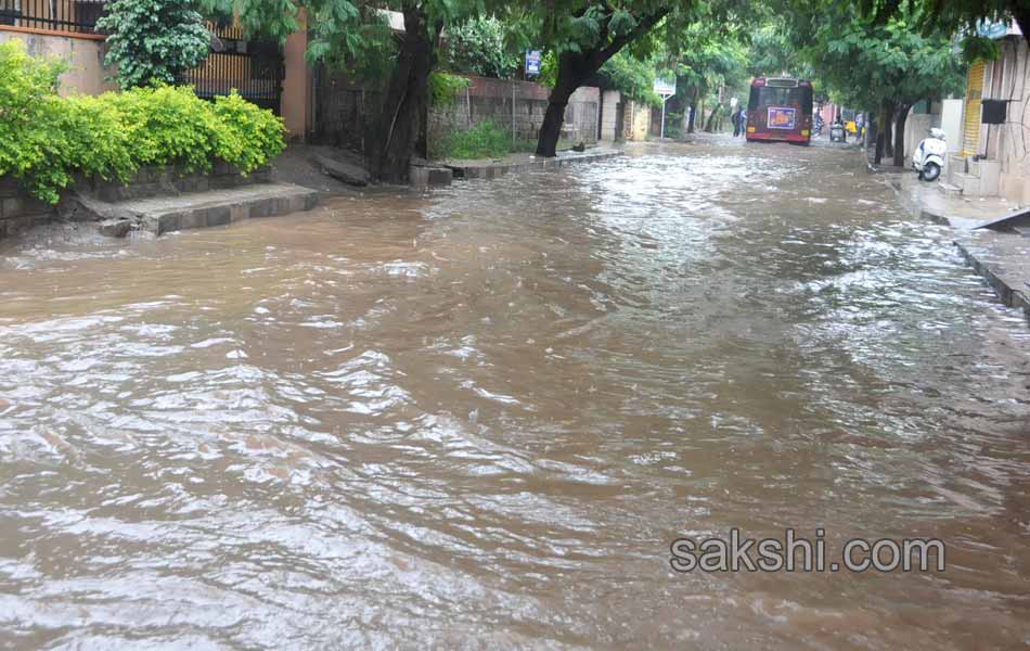 heavy rain in city5