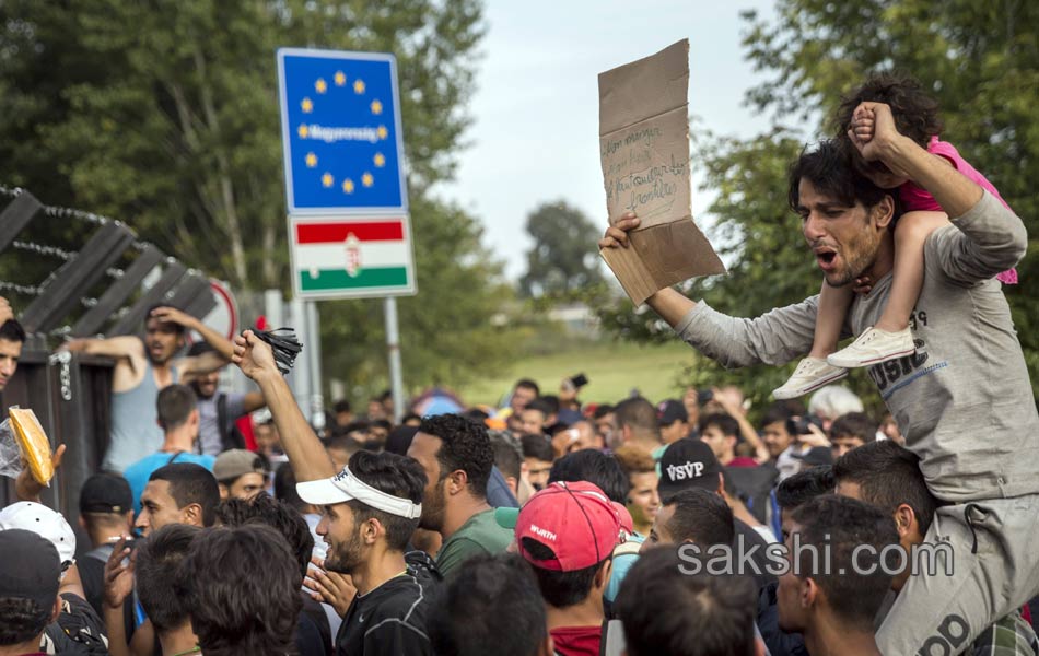 Serbia Hungary Migrants17