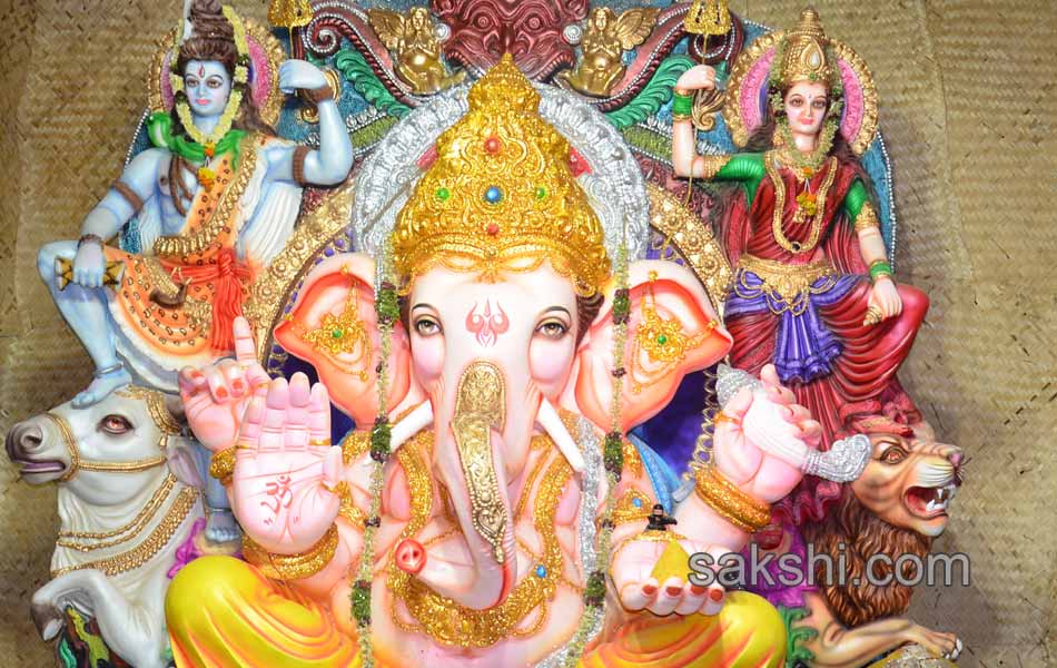 ganesh chaturthi celebrations in Nizamabad district on second day8