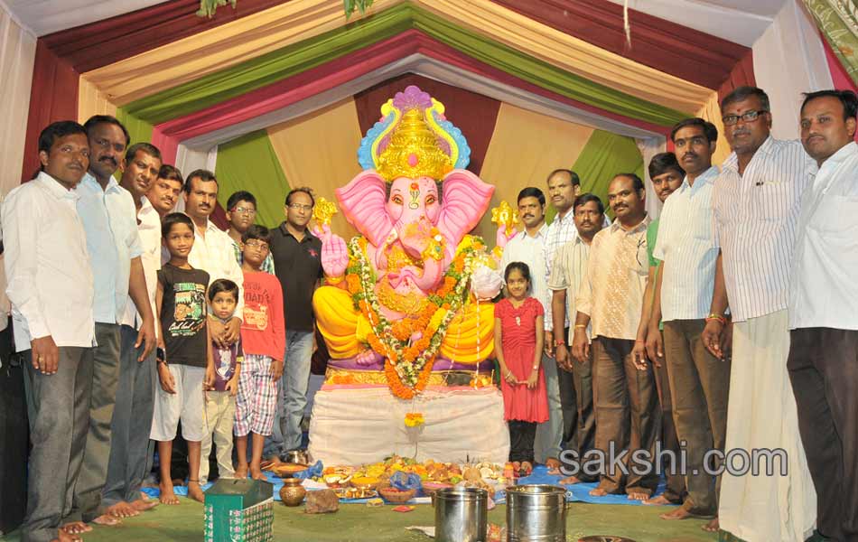 ganesh chaturthi celebrations in nalgonda district on second day - Sakshi1