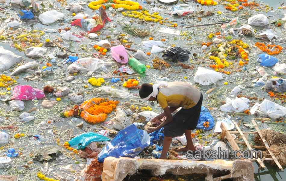 Lord Ganesha idol is immersed in water - Sakshi19