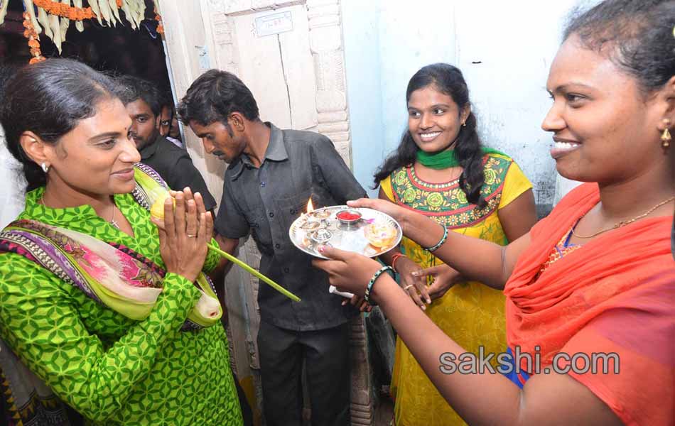 YS Sharmila Paramarsha yatra in Nizamabad - Sakshi20