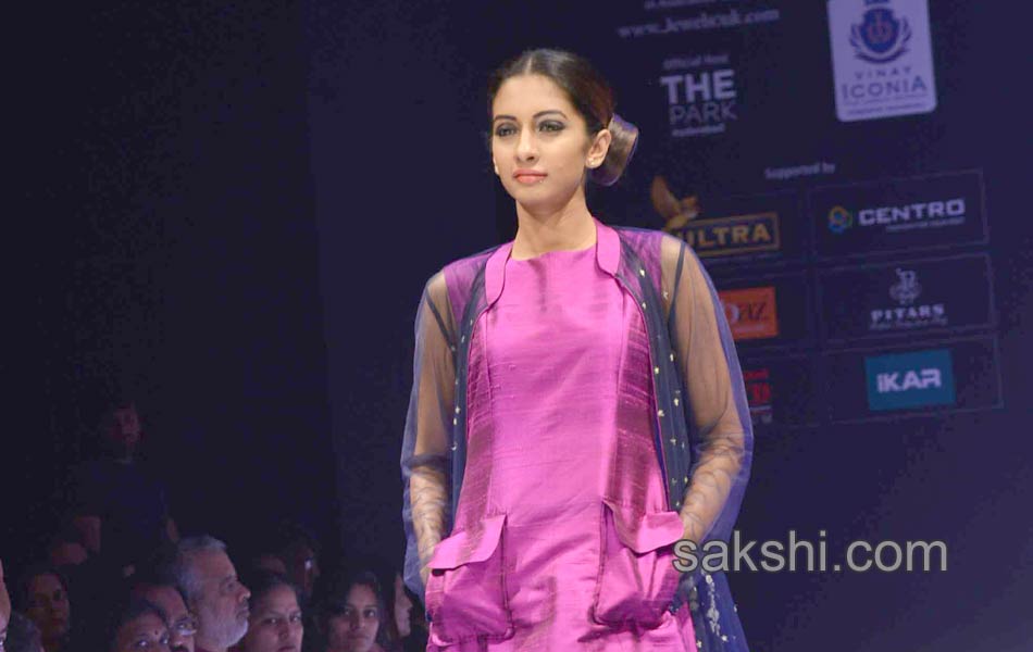 Kingfisher Fashion Week for the second day12