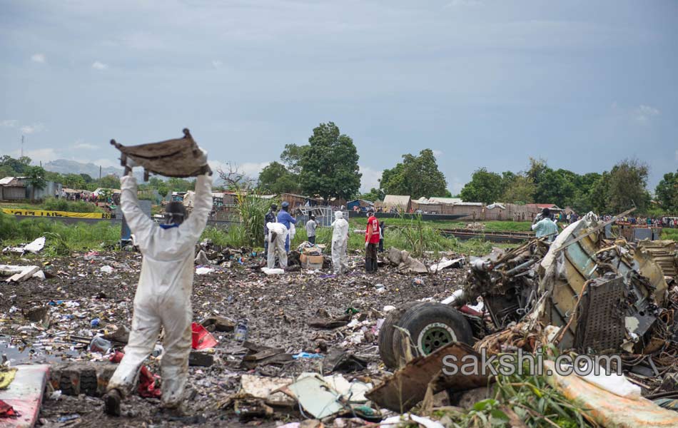 25 killed plane crash south sudan2