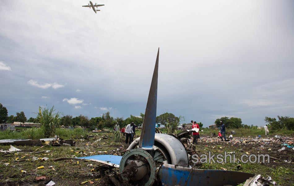 25 killed plane crash south sudan4