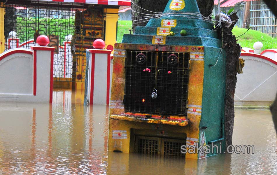 tirumala havy rain15