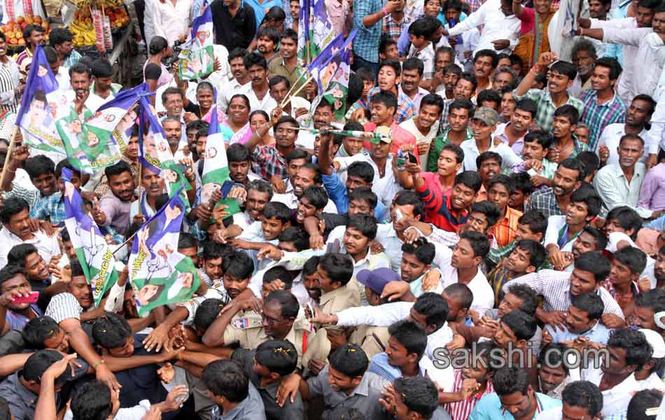 YS jagan mohan reddy speech in station ghanpur - Sakshi3