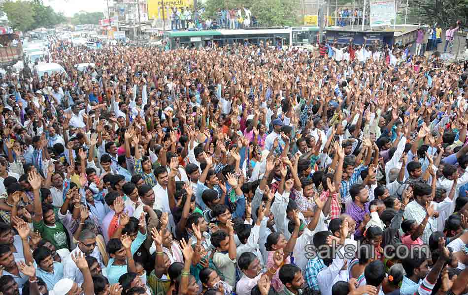 YS jagan mohan reddy speech in station ghanpur - Sakshi12