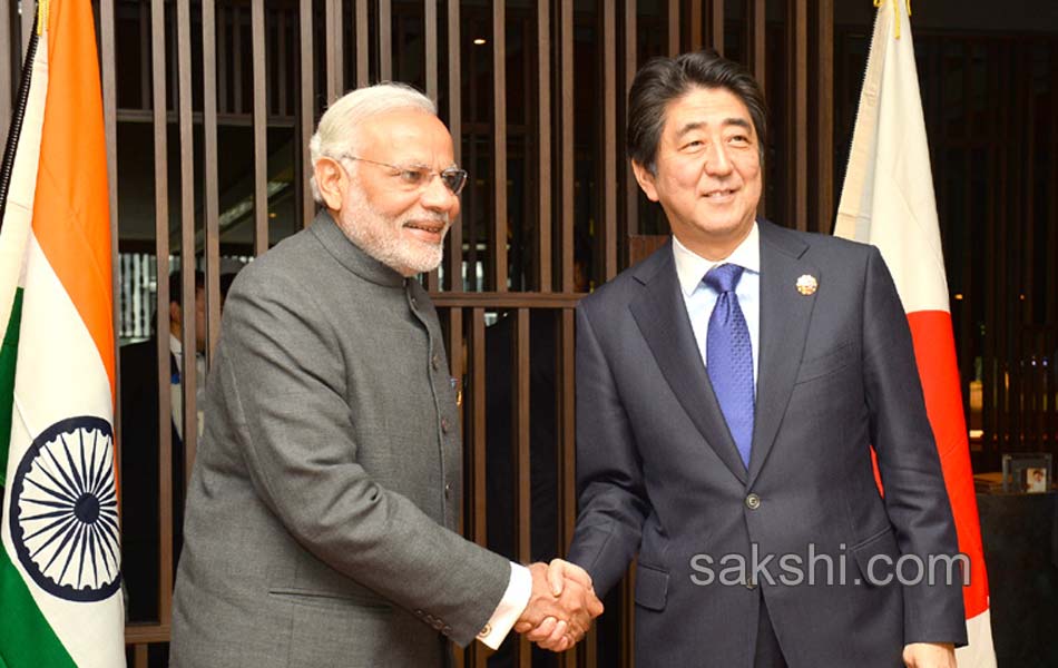 PM Modi attends ASEAN Summit holds bilateral talks with Chinese1