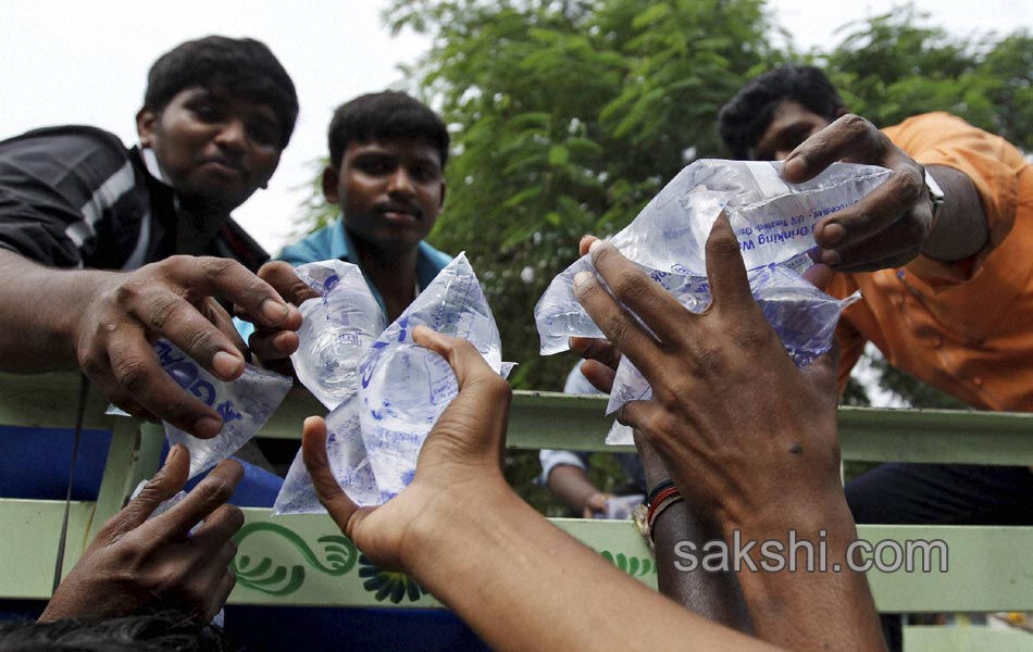 heavy rainfal in Chennai on Friday14