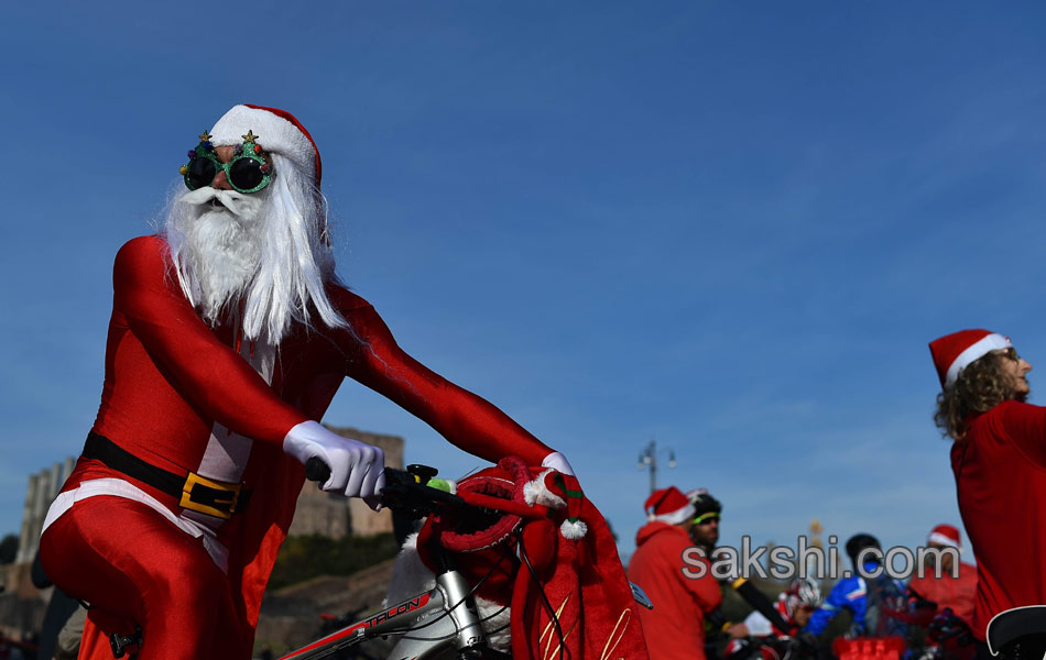 Santa Claus ride for charity4