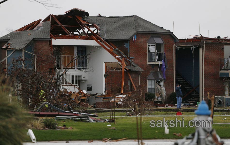 tornado in Garland - Sakshi12