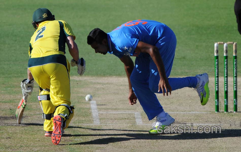 Australia beat India by five wickets in first ODI at Perth6