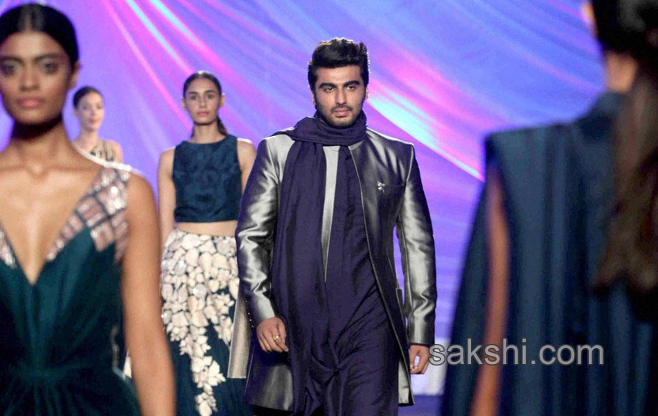 Lakme Fashion Week in Mumbai15