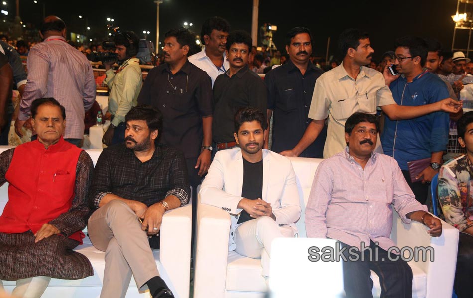 Sarrainodu Pre release Grand Function  Vizag5