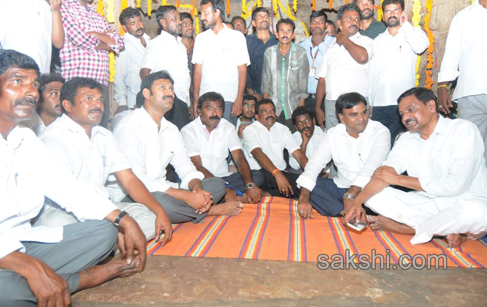 YS jagan visit kodanda ram rathosthavam - Sakshi1