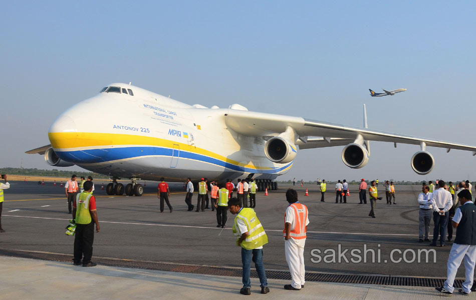 worlds largest cargo aircraft17