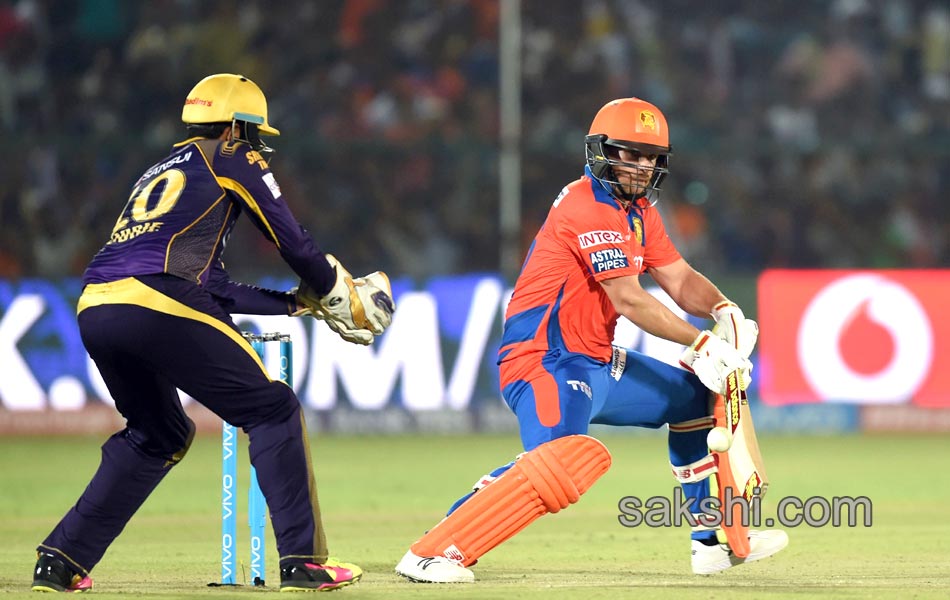 Gujarat Lions win  on Kolkata Knight Riders - Sakshi14