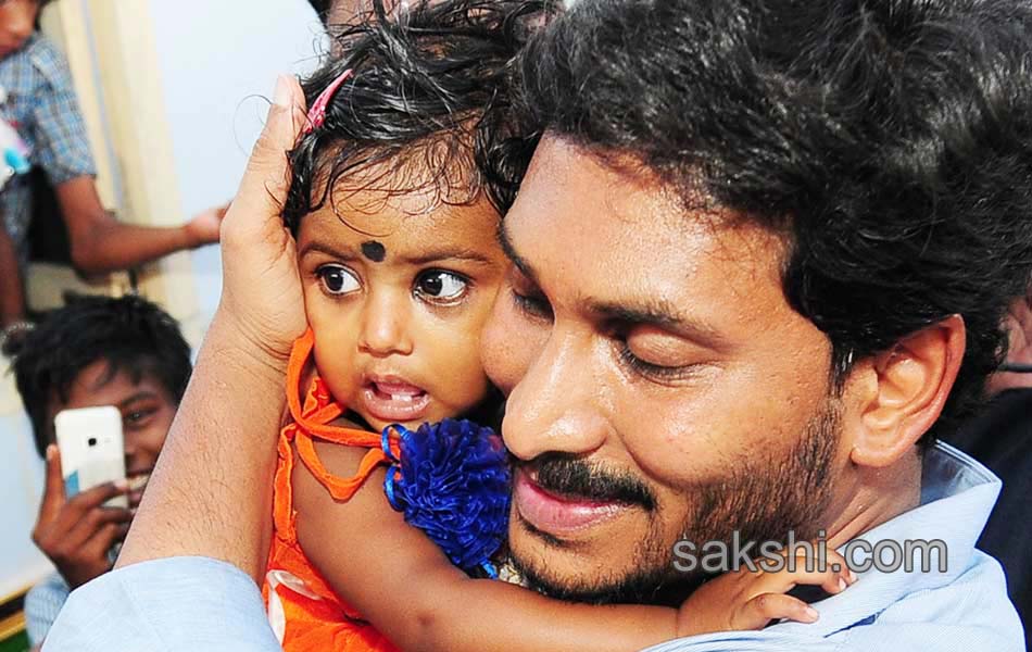 YS Jagan to console Lakshmipuram wall collapse victims families - Sakshi14