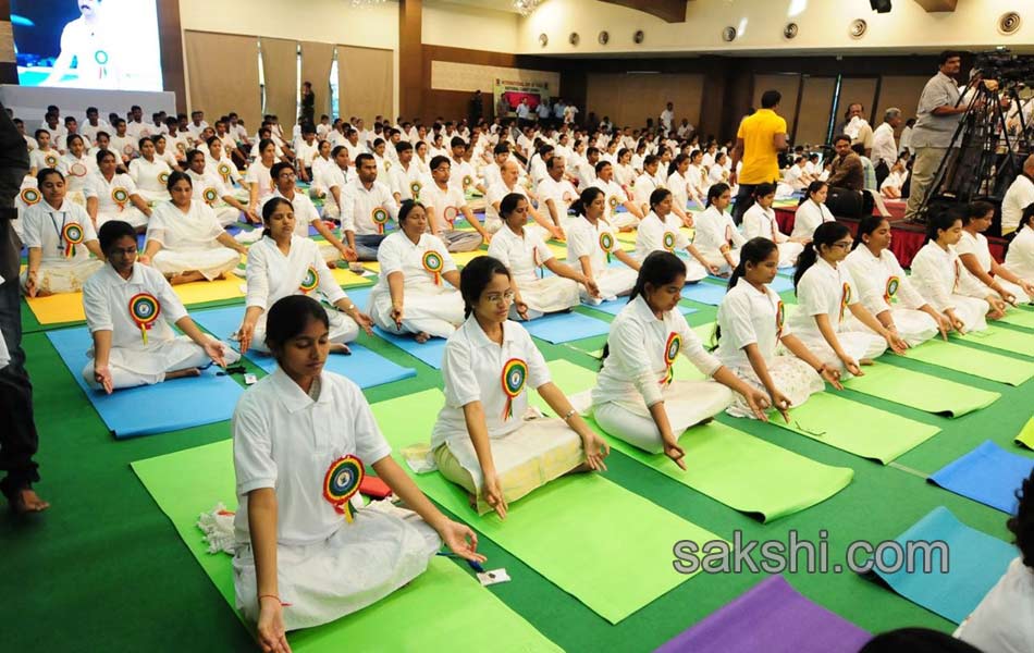 international yoga day celebrated in telugu states14