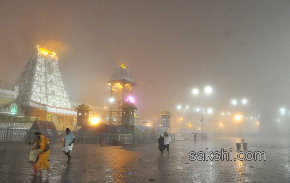 tirumala hevy rain2