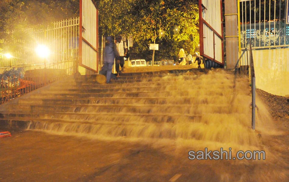 tirumala hevy rain11