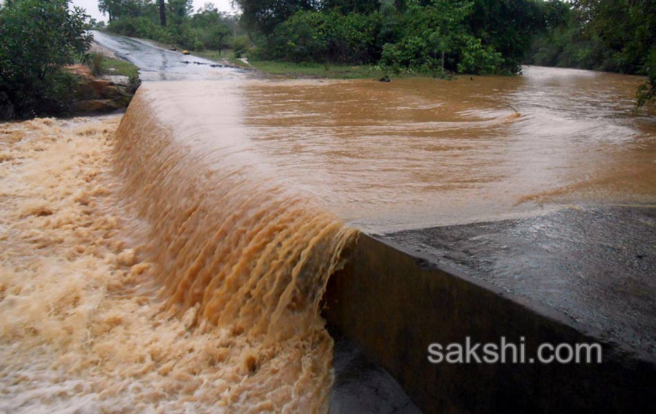 hevy rain in ap and Telangana16