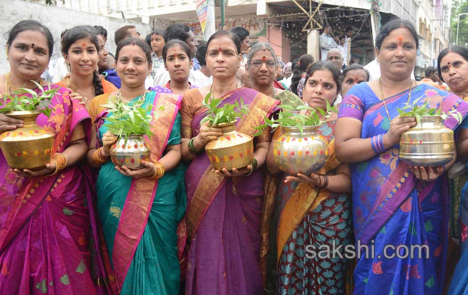 Bonalu Celebrations In Golkonda2