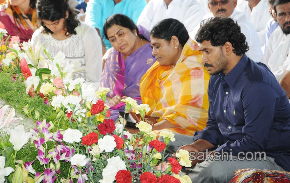 ys rajasekhar reddy 67th birth anniversary - Sakshi11