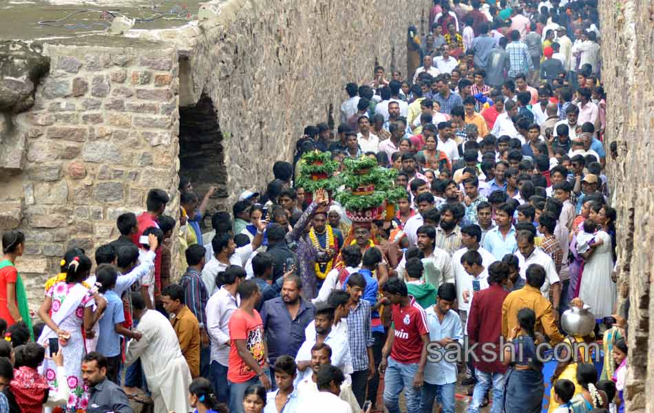 SriJagdambika Ammavari Bonalu celebrations in Golconda Fort16