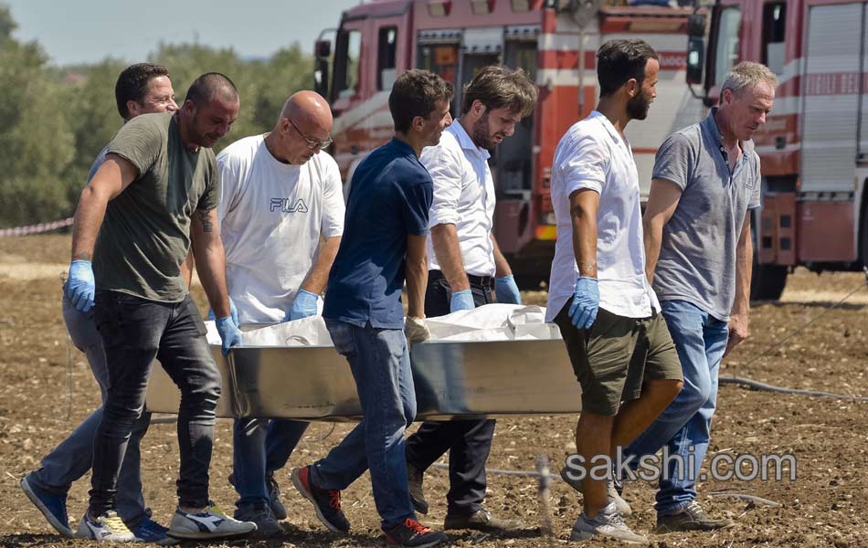 Italy Train Crash8