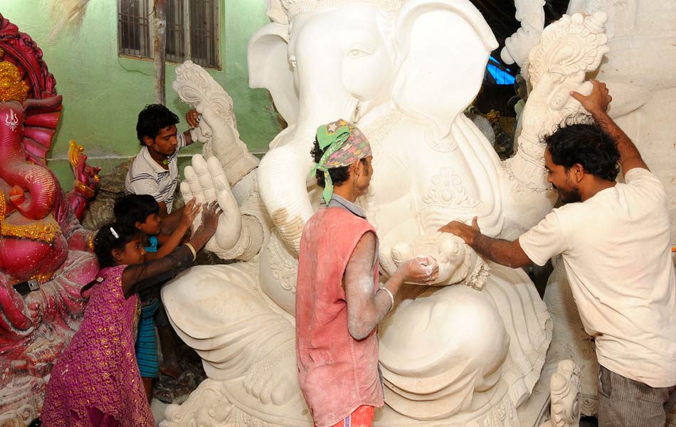 vinayak statue prepare5