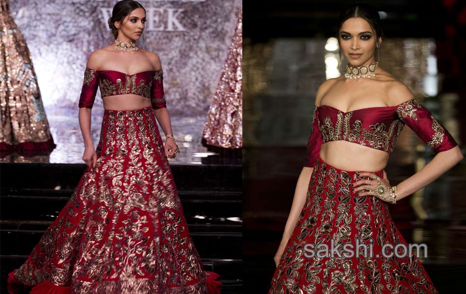 designer Manish Malhotra fashion week4