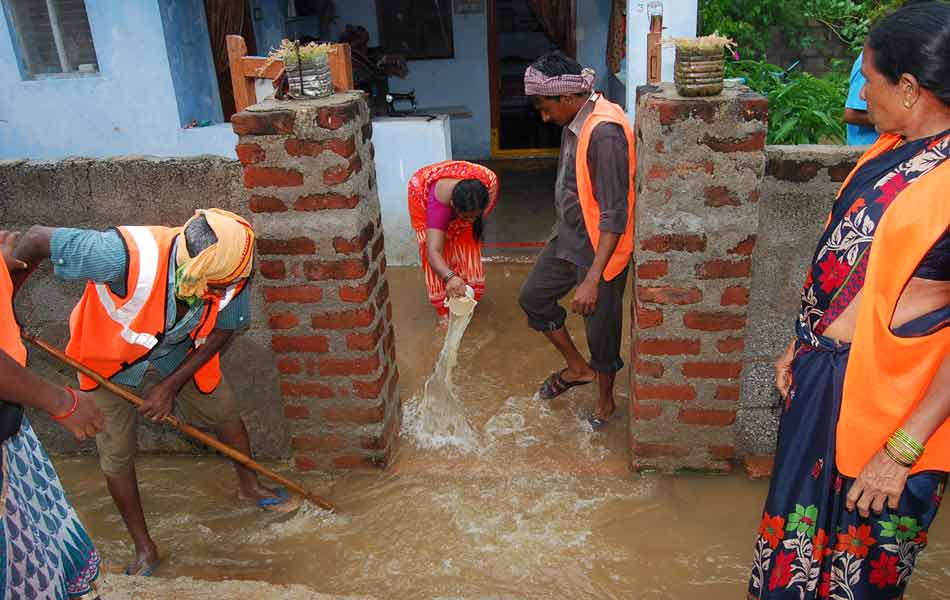 Heavy rain in SURYAPET5