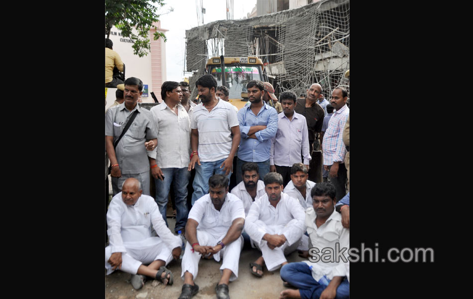 2 Killed As Building Under Construction Collapses at Film Nagar - Sakshi4