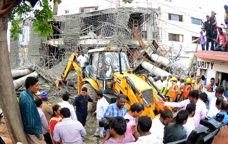 2 Killed As Building Under Construction Collapses at Film Nagar - Sakshi9