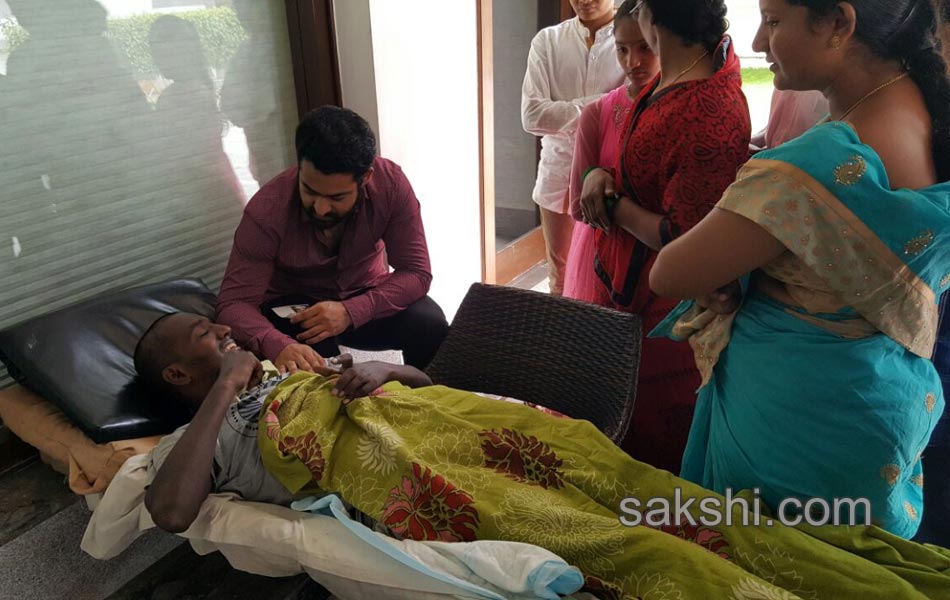 jr ntr to meet cancer patient2