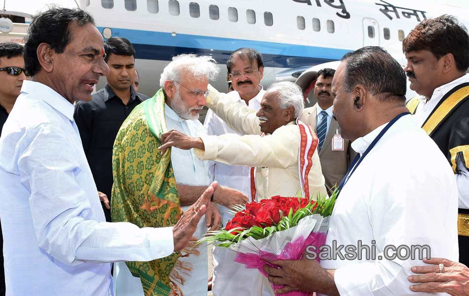 PM Modi lays foundation for NTPC power plant in Telangana - Sakshi12