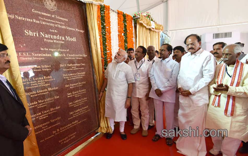 PM Modi lays foundation for NTPC power plant in Telangana - Sakshi22