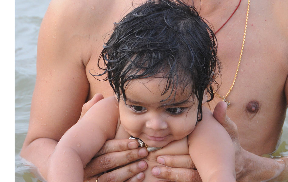 kids hubbub at puskara ghats12