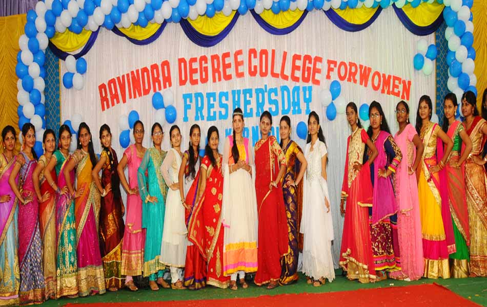 ravindra mahila kalashala freshers day - Sakshi7