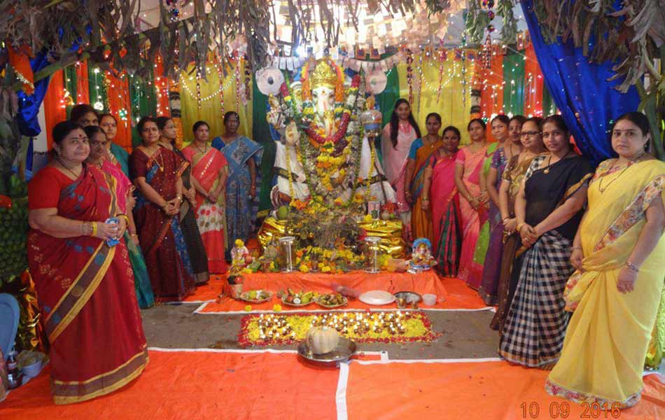 Vinayaka immersion - Sakshi17