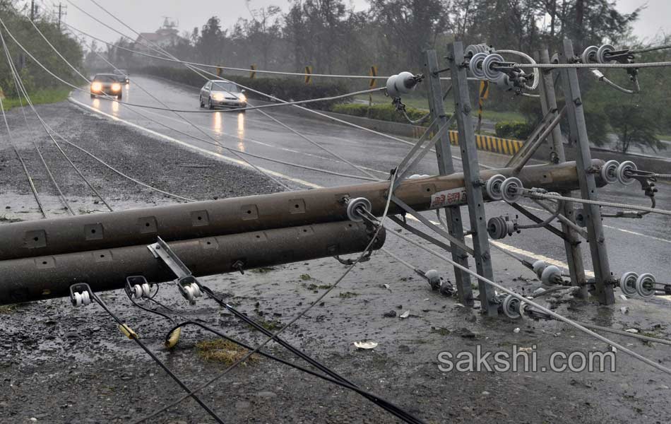 typhoon in Taiwan13