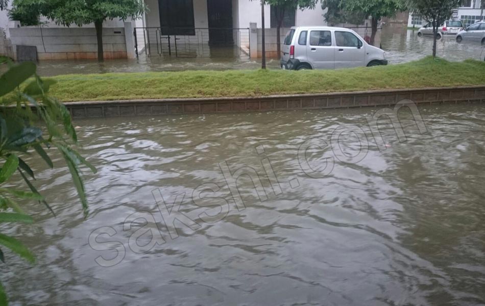 huge rains in Hyderabd - Sakshi5