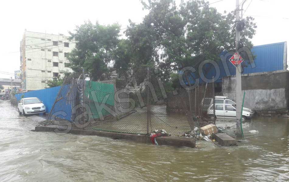 huge rains in Hyderabd - Sakshi30