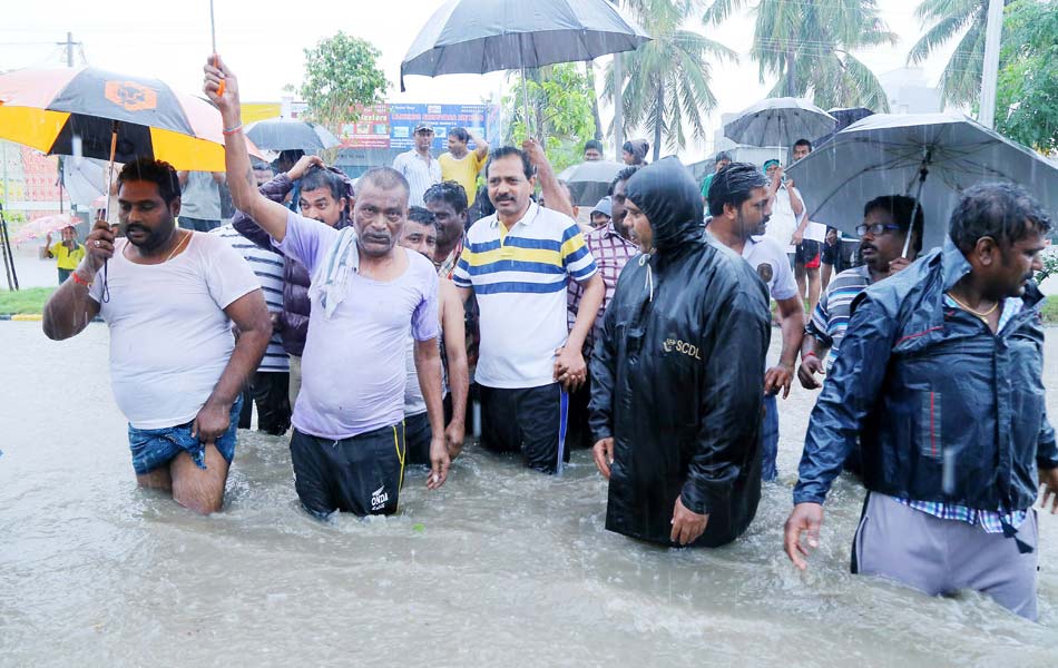 Heavy rain fall in guntur district17