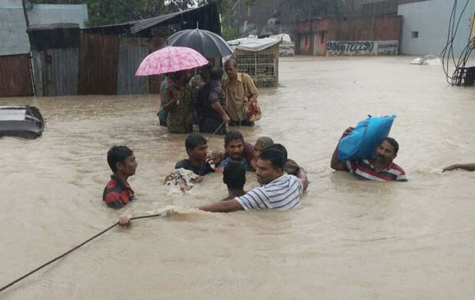 Heavy rain fall in guntur district19