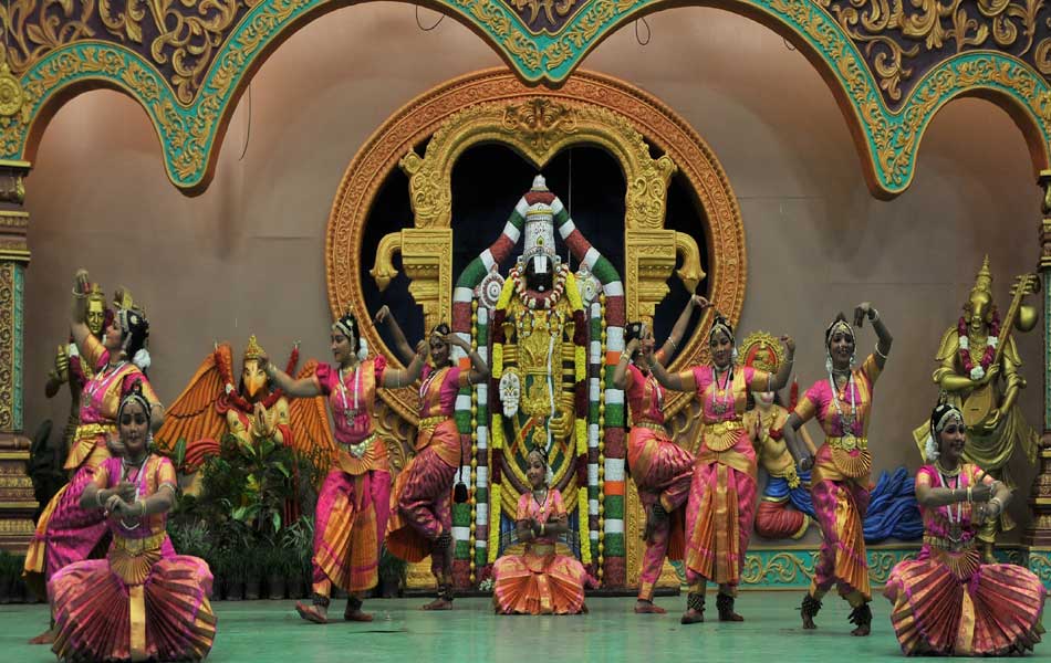 kuchipudi dance in tirumala2