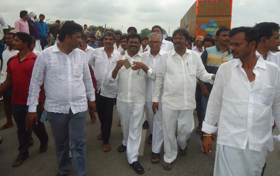 YS Jagan tour - Sakshi8